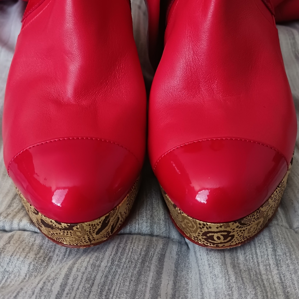 CHANEL PARIS MOSCOU Red Thigh High Boots - Picture 4 of 11